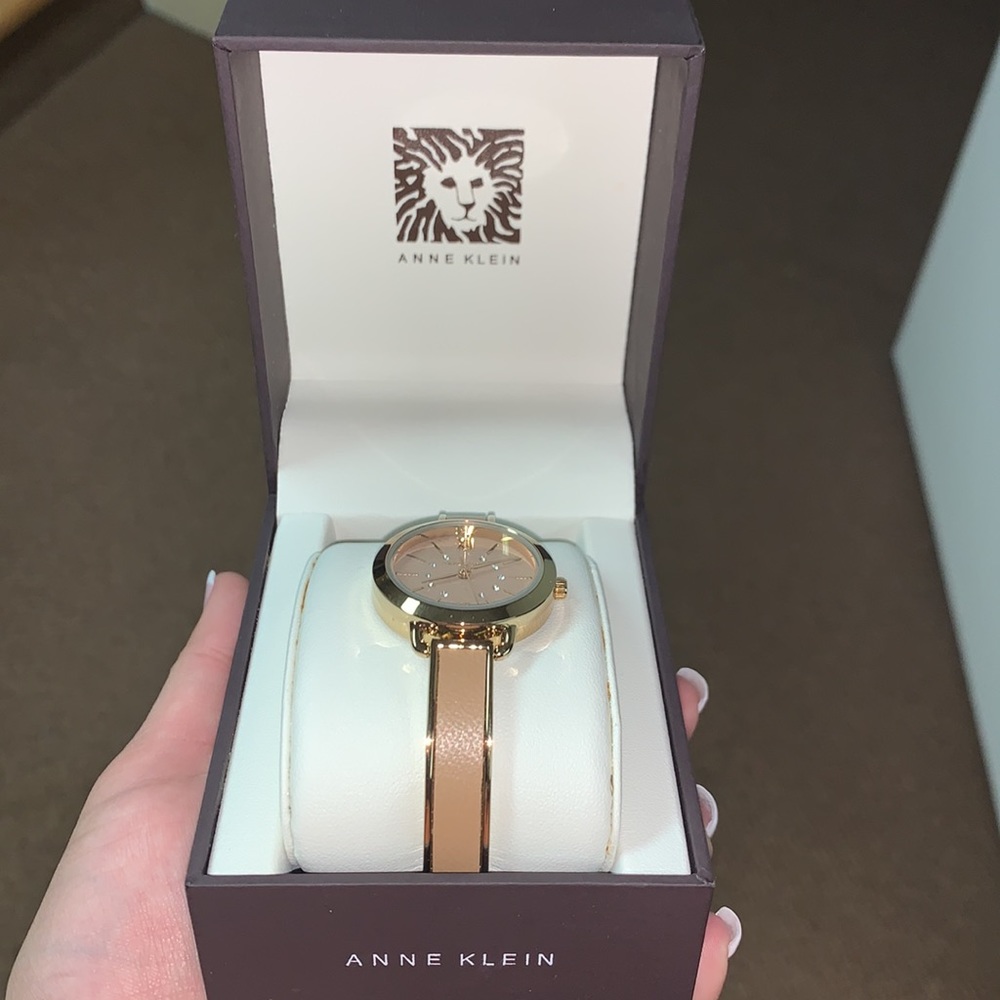 Anne Klein beige watch - Picture 2 of 4